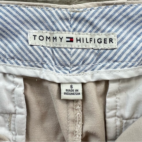 Tommy Hilfiger Vintage Khaki Chino Shorts | Size 6 - Picture 2 of 7